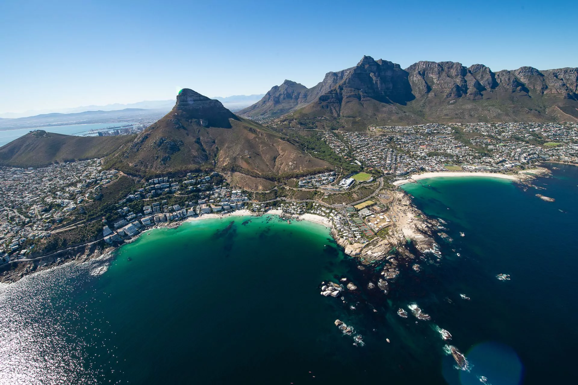 https://1001reise.net/wp-content/uploads/2024/02/FA_Sunway-South-Africa-Cape-Town-Helicopters-Clifton-Bruce-Taylor-3300.jpg